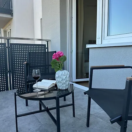 Rzemieslnicza Premium Z Klimatyzacja I Garazem Podziemnym Apartament *
